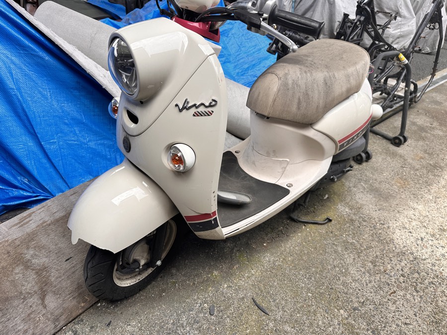 動かなくなったバイク